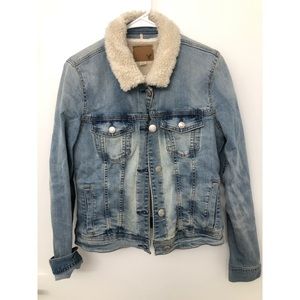 American Eagle women Demin Jacket coat